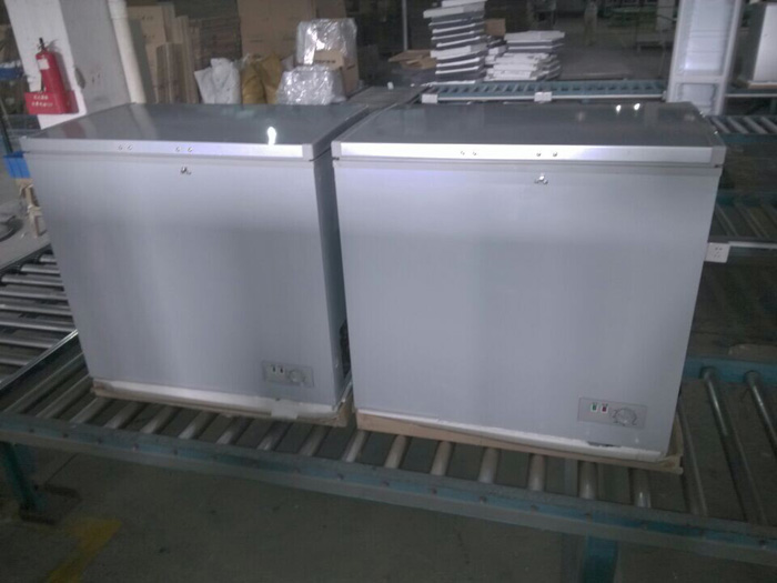 158L solar freezer, with 150watt solar panel, 12V/50Ah Gel batteries